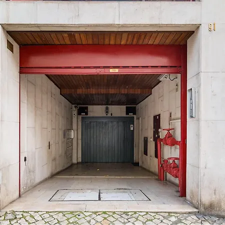 Mbird Marquês De Pombal With Elevator * Lisboa