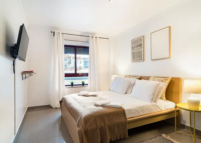 Mbird Marquês De Pombal With Elevator Apartamento *