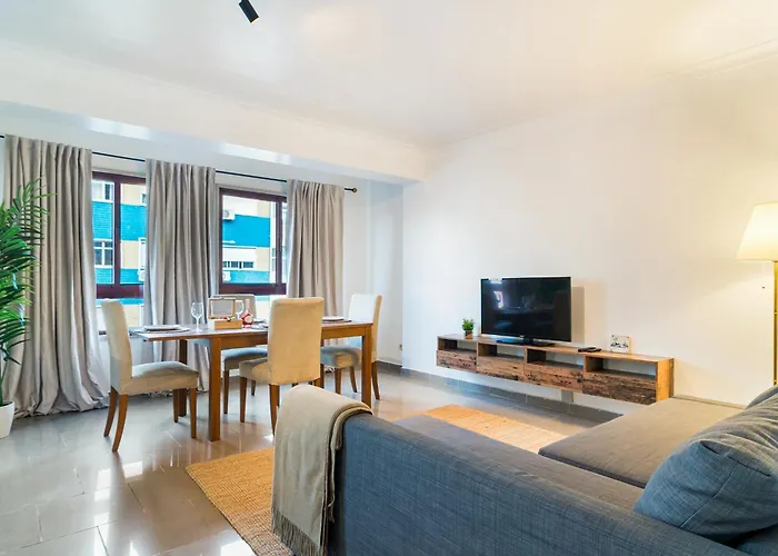 Mbird Marques De Pombal With Elevator Appartamento Lisbona