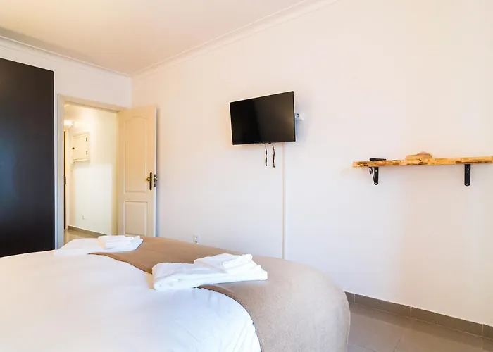 Apartamento Mbird Marquês De Pombal With Elevator