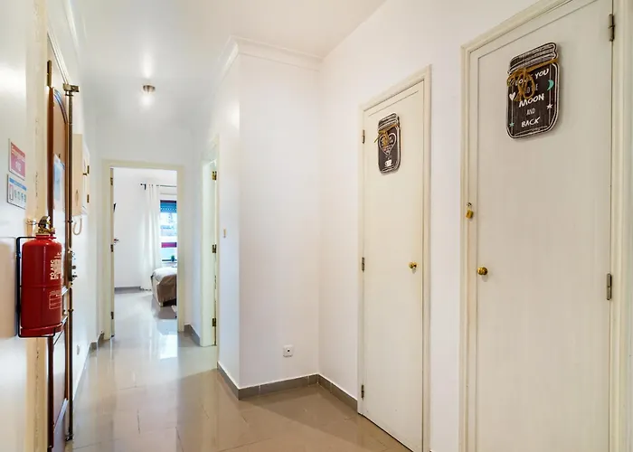 Mbird Marques De Pombal With Elevator Lisbona